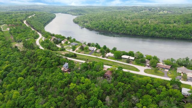 591 State Hwy Y, Forsyth, MO 65653