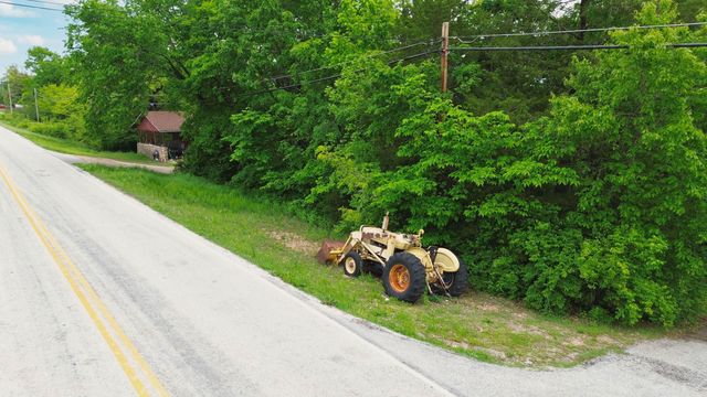 591 State Hwy Y, Forsyth, MO 65653