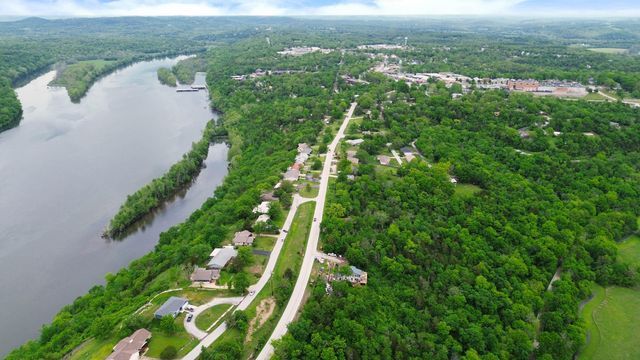 591 State Hwy Y, Forsyth, MO 65653