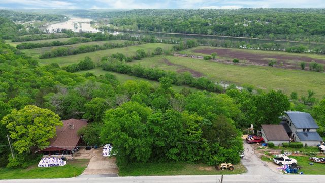 591 State Hwy Y, Forsyth, MO 65653