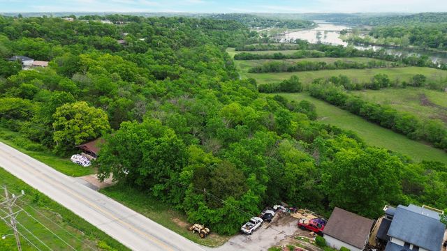 591 State Hwy Y, Forsyth, MO 65653