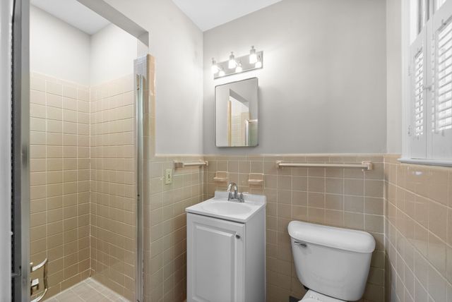 2120 Fleming Rd, Clarksville, TN 37043