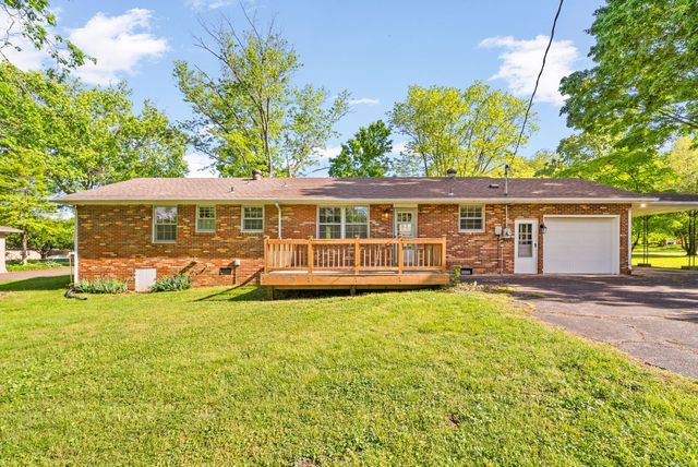 2120 Fleming Rd, Clarksville, TN 37043