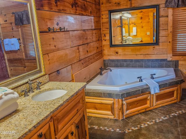 1959 Blackthorn Trail, Sevierville, TN 37876