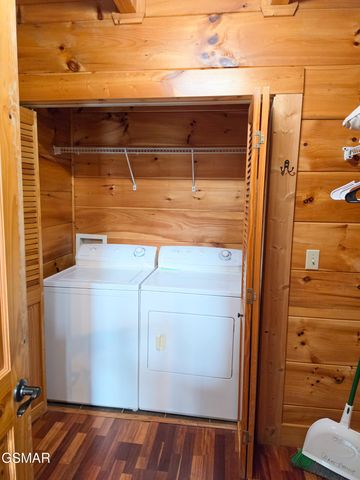 1959 Blackthorn Trail, Sevierville, TN 37876