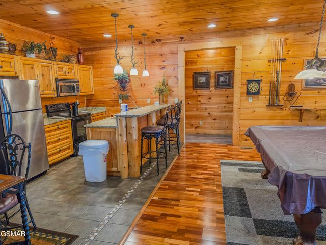 1959 Blackthorn Trail, Sevierville, TN 37876