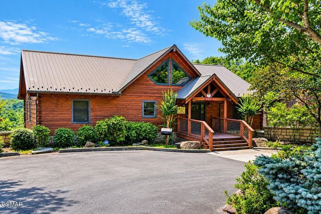 1959 Blackthorn Trail, Sevierville, TN 37876