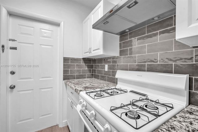 8010 Tatum Waterway Drive 5, Miami Beach, FL 33141