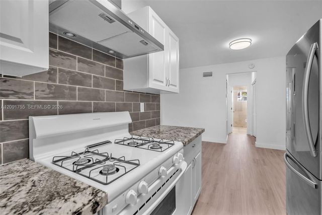 8010 Tatum Waterway Drive 5, Miami Beach, FL 33141