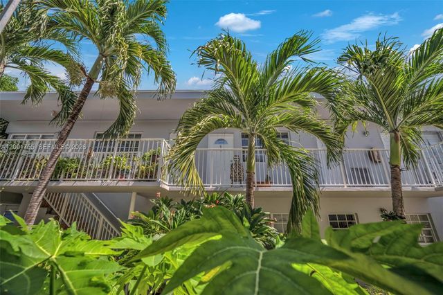 8010 Tatum Waterway Drive 5, Miami Beach, FL 33141