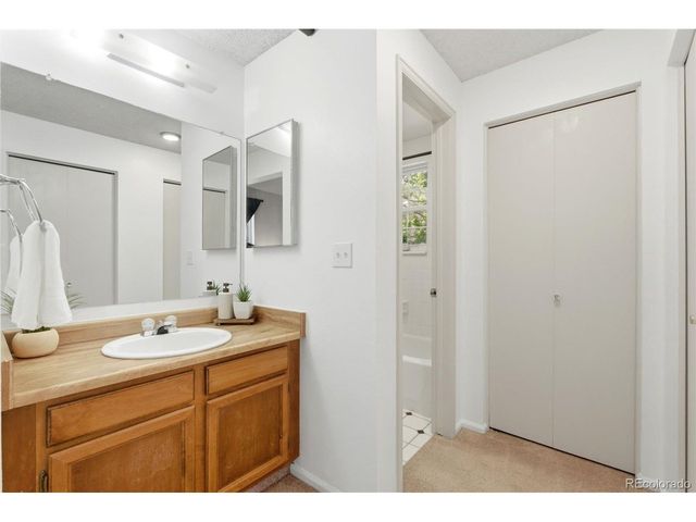 5321 W 76th Ave 315, Arvada, CO 80003