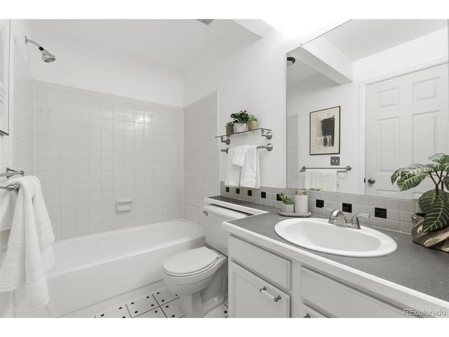 5321 W 76th Ave 315, Arvada, CO 80003