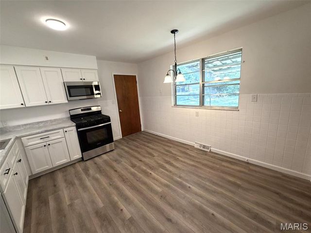 617 Portland Avenue, Belleville, IL 62220