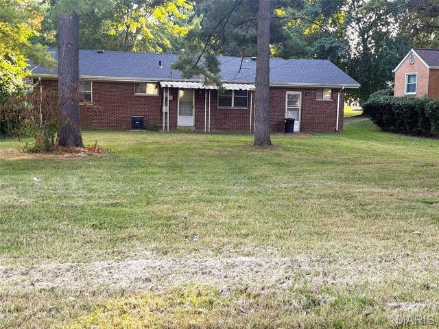 617 Portland Avenue, Belleville, IL 62220