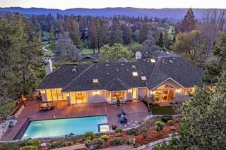 1110 Trinity Drive, Menlo Park, CA 94025