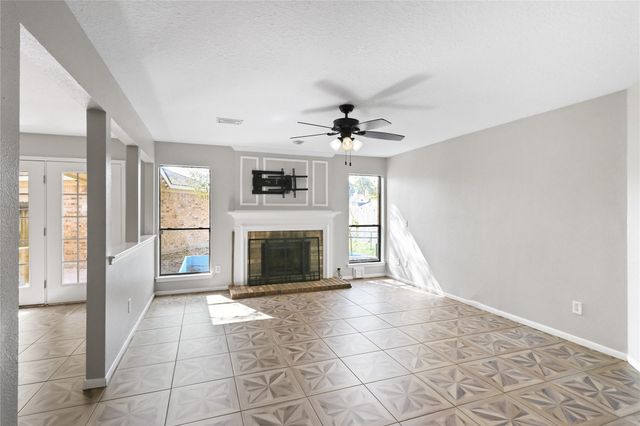 2117 Spinnaker Drive, League City, TX 77573