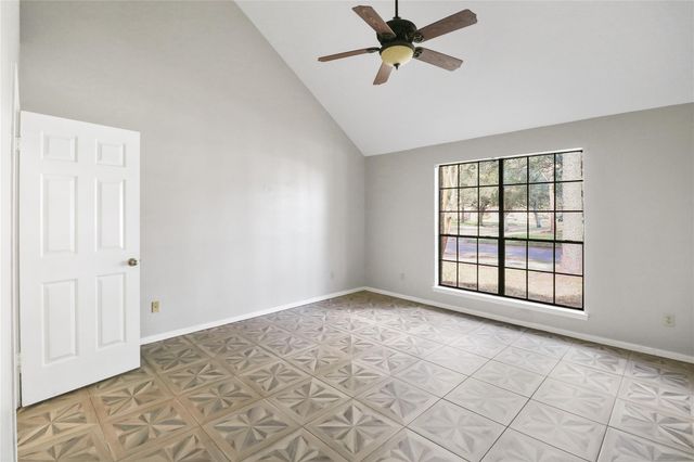 2117 Spinnaker Drive, League City, TX 77573