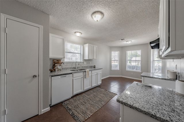 3750 Meadowbrook Drive, Fort Worth, TX 76103