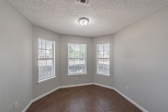 3750 Meadowbrook Drive, Fort Worth, TX 76103