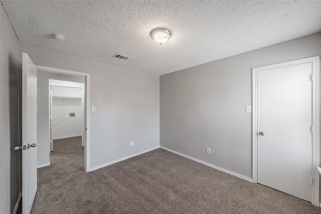 3750 Meadowbrook Drive, Fort Worth, TX 76103
