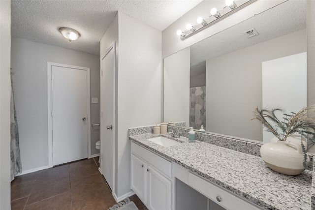 3750 Meadowbrook Drive, Fort Worth, TX 76103