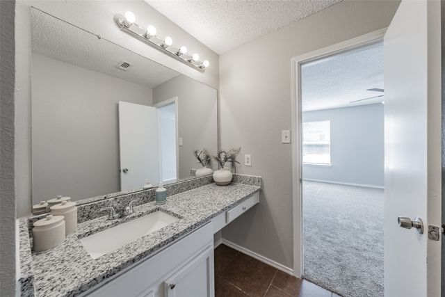 3750 Meadowbrook Drive, Fort Worth, TX 76103