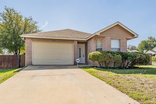 3750 Meadowbrook Drive, Fort Worth, TX 76103