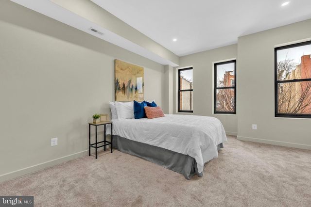 704 E 20TH ST, Baltimore, MD 21218