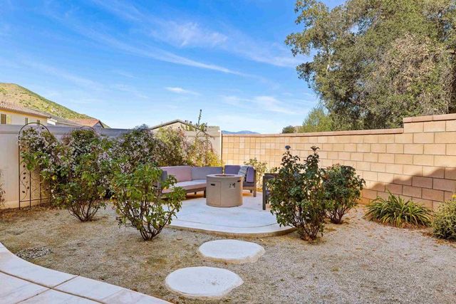 24060 Raptor Way, Lake Elsinore, CA 92532