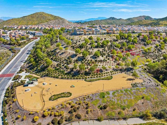 24060 Raptor Way, Lake Elsinore, CA 92532