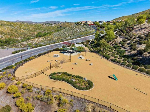 24060 Raptor Way, Lake Elsinore, CA 92532