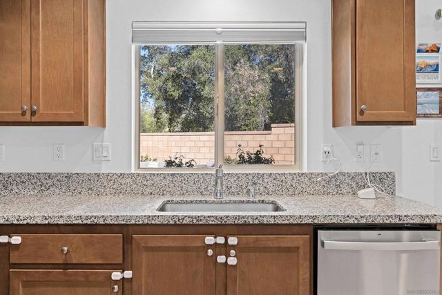 24060 Raptor Way, Lake Elsinore, CA 92532