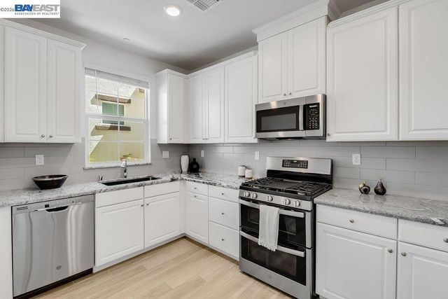 2192 Terrawood St, Roseville, CA 95747