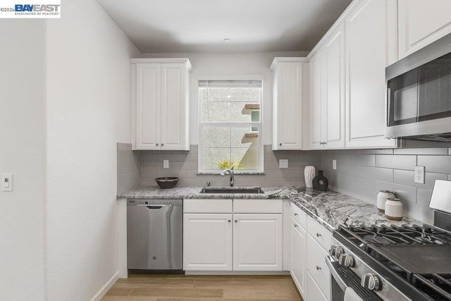 2192 Terrawood St, Roseville, CA 95747