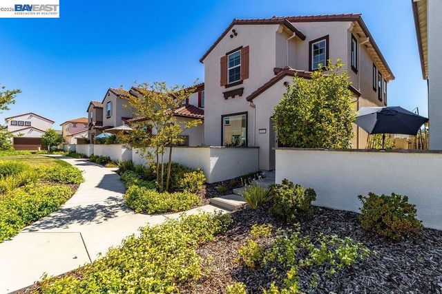 2192 Terrawood St, Roseville, CA 95747