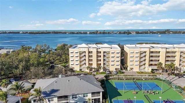 280 HIDDEN BAY DRIVE 302, Osprey, FL 34229