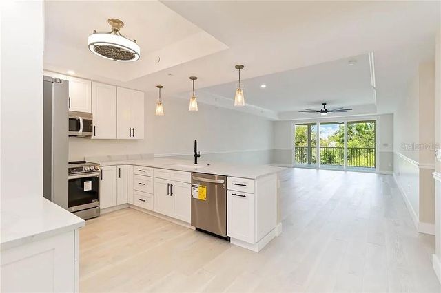 280 HIDDEN BAY DRIVE 302, Osprey, FL 34229