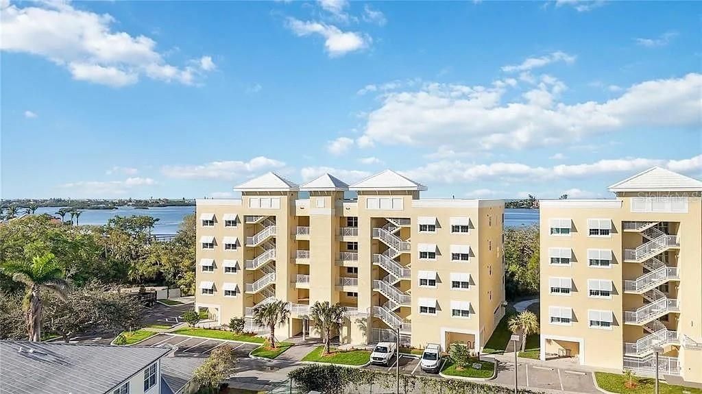 280 HIDDEN BAY DRIVE 302, Osprey, FL 34229