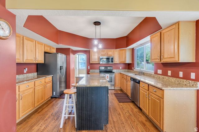 942 E CURLEW CIR, Draper, UT 84020