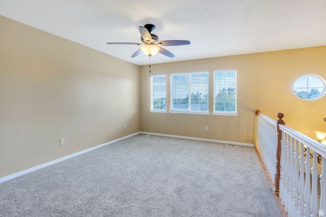 942 E CURLEW CIR, Draper, UT 84020