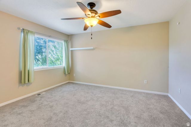 942 E CURLEW CIR, Draper, UT 84020