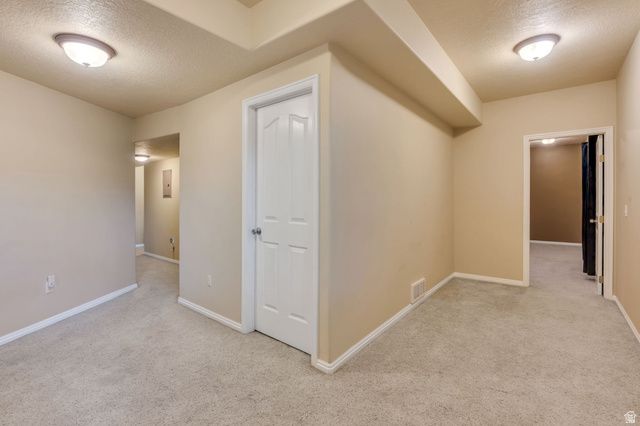 942 E CURLEW CIR, Draper, UT 84020