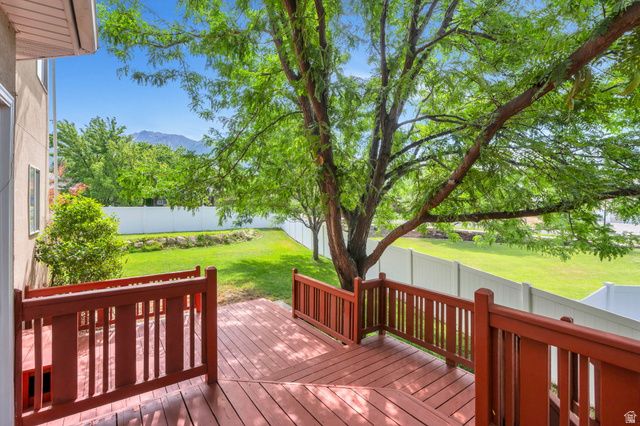 942 E CURLEW CIR, Draper, UT 84020