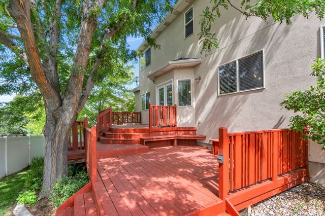 942 E CURLEW CIR, Draper, UT 84020
