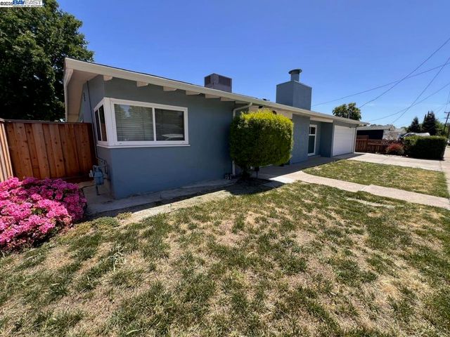 2748 Eastgate Ave, Concord, CA 94520