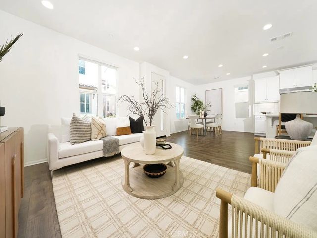143 Fixie, Irvine, CA 92618
