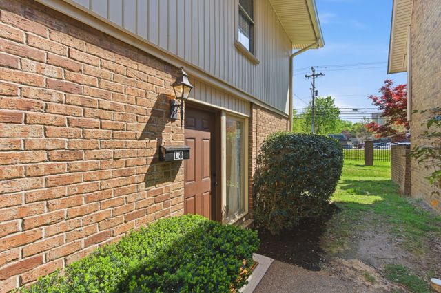 2116 Hobbs Rd Apt L8, Nashville, TN 37215