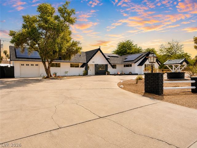 1935 Gabriel Drive, Las Vegas, NV 89119