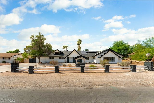 1935 Gabriel Drive, Las Vegas, NV 89119