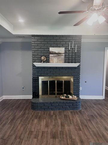 4038 Lassen Dr, Baton Rouge, LA 70814